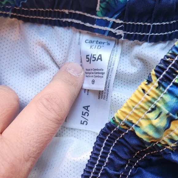 Carter's Boy's Swim Trunks and Rash Gaurd - Picture 5 of 7